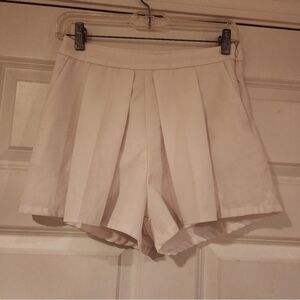 Depri Vintage white high waisted shorts M